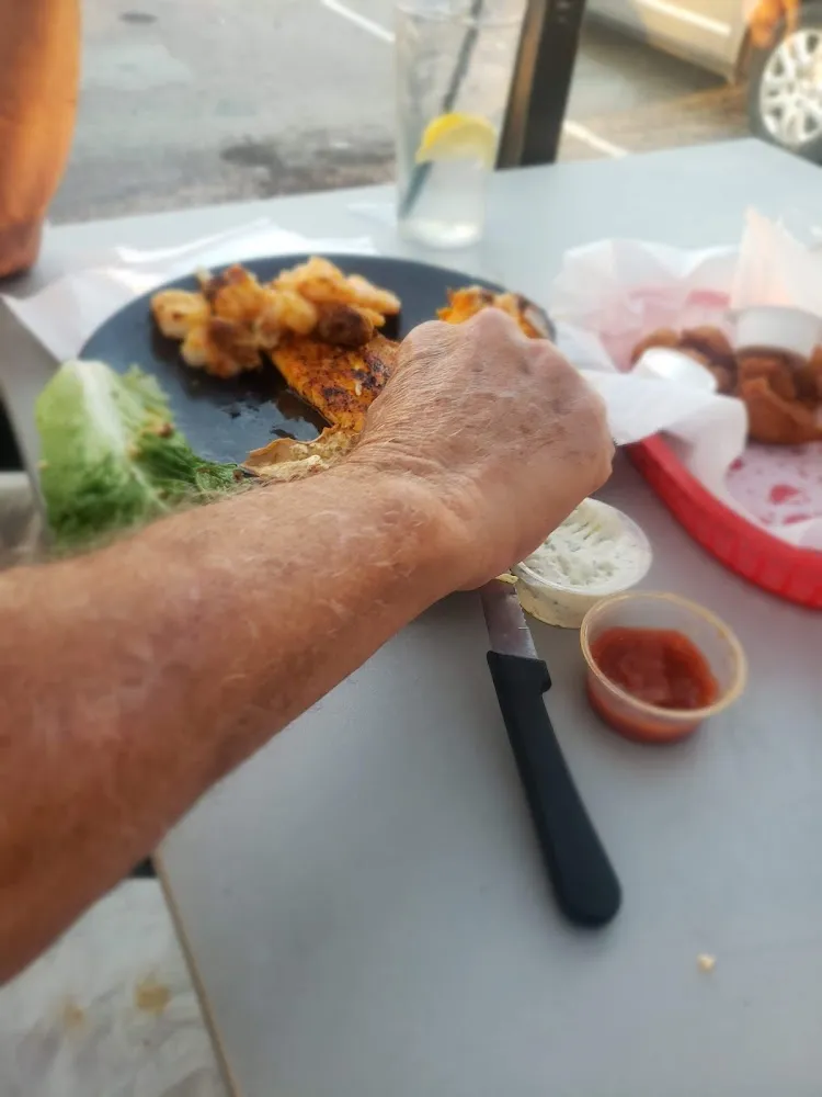 Broiled Seafood Platter